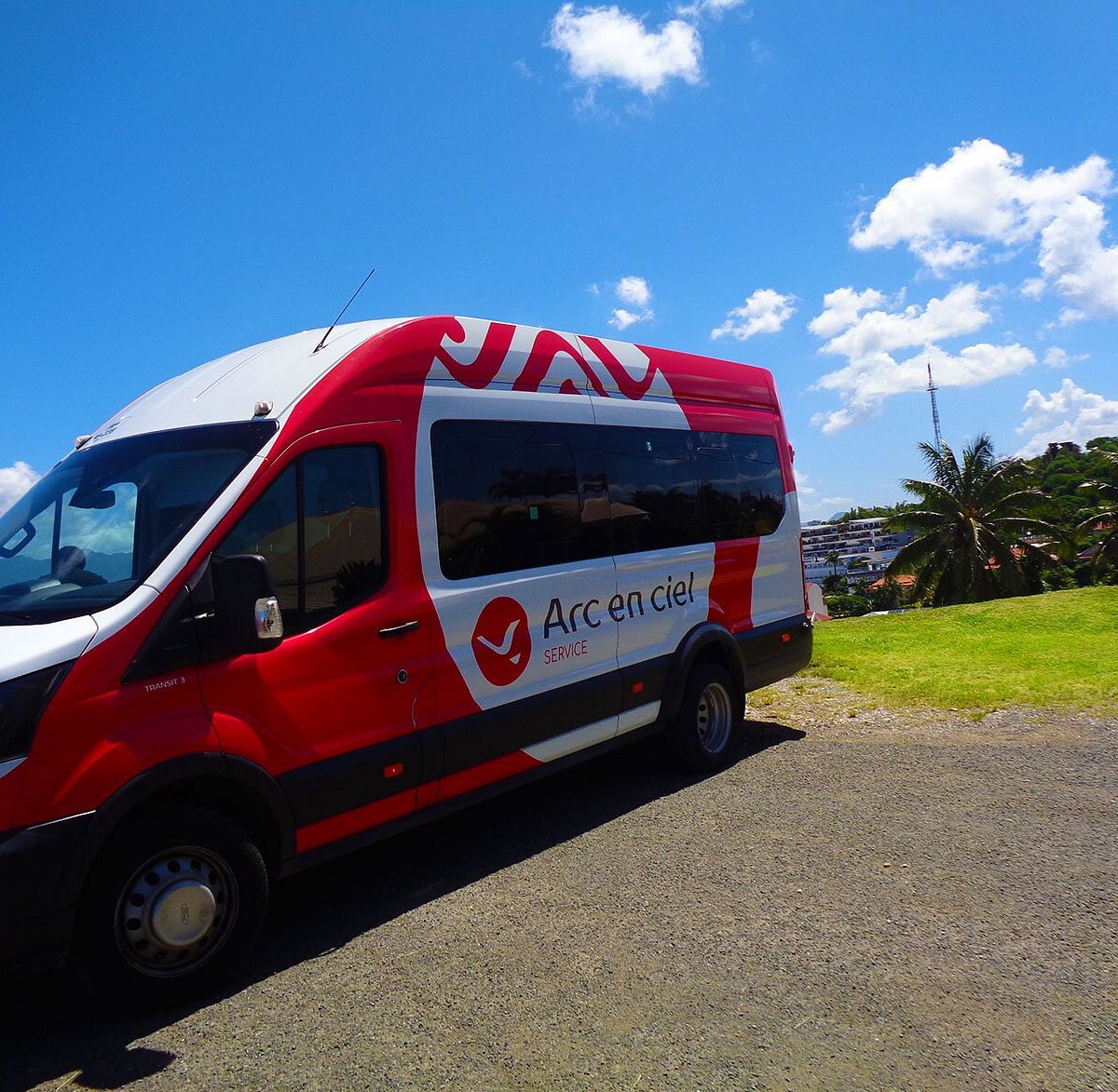 Arc en Ciel Service — transfer shuttle