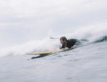 Surf sur le récif extérieur